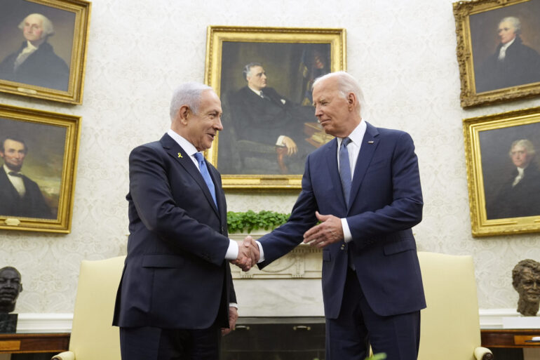 Biden sat på sidelinjen, mens Israel omformer Mellemøsten