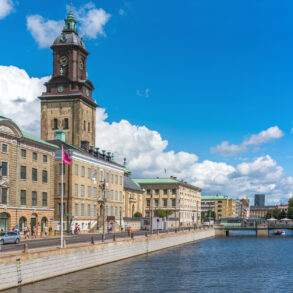 Svensk kirke risikerer bøde for at dele mad ud til hjemløse