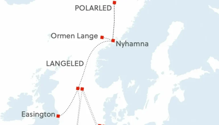 Kinesisk skib cirklede over norsk gasledning i en hel dag