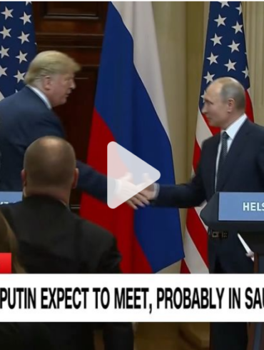 Den Korte Avis | Næsten halvdelen af de amerikanske vælgere mener, at Trump favoriserer Putin i ukrainespørgsmålet – en tredjedel finder, at han kører den rette balance