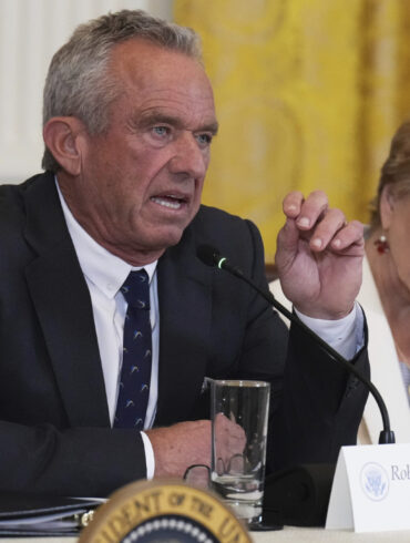 Kennedy i Argentina, vil danne et alternativ til WHO