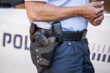 Sag om afgivelse af skud overdraget