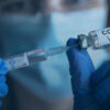 Singapore lovf­æster tvangs­vaccination og kriminaliserer uvaccinerede