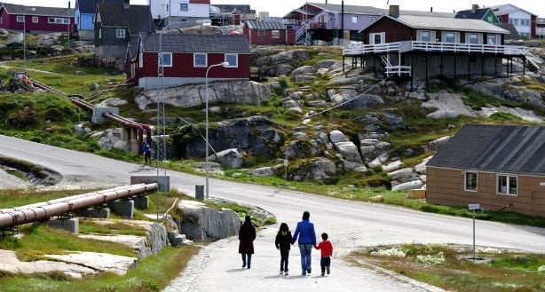 Den Korte Avis | Behov for reformer og investeringer i Grønland