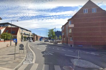 Den Korte Avis | De var to om at dræbe hende – det mener politiet, som nu har anholdt og sigtet to mænd for drabet på en 21-årig kvinde i Herning