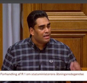 Den Korte Avis | Sikandar Siddique halter afsted: Indtil videre har hans forsøg på at blive genopstillet til Folketinget resulteret i blot 266 vælgererklæringer