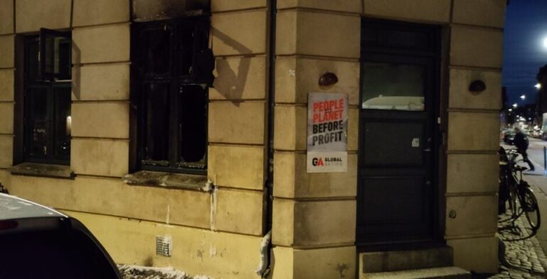 Den Korte Avis | En somalier og en tyrker samt en pakistaner og en brite tiltalt for brandattentat – anklageren kræver alle fire udvist for bestandig