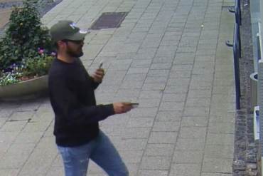 Den Korte Avis | Han sagde, han var ‘fra banken’ og svindlede flere ældre – nu efterlyser politiet denne mellemøstlige mand