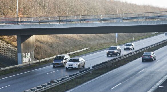 Den Korte Avis | Køler mod køler – politiet tog utraditionelle metoder i brug for at stoppe en spøgelsesbilist på den sønderjyske motorvej