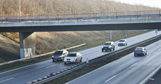 Den Korte Avis | Køler mod køler – politiet tog utraditionelle metoder i brug for at stoppe en spøgelsesbilist på den sønderjyske motorvej