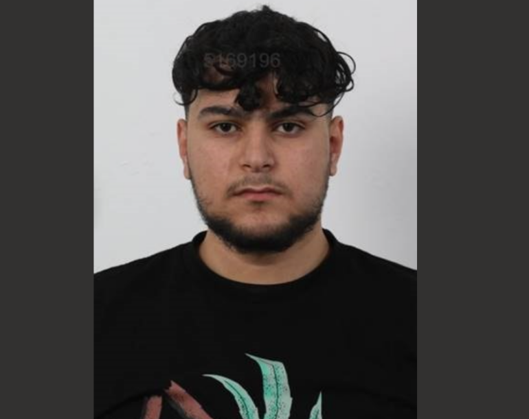 Den Korte Avis | Politiet efterlyser Wafik og Mohamad – de er begge mistænkt for drabsforsøg under en biljagt på Nordjyske Motorvej