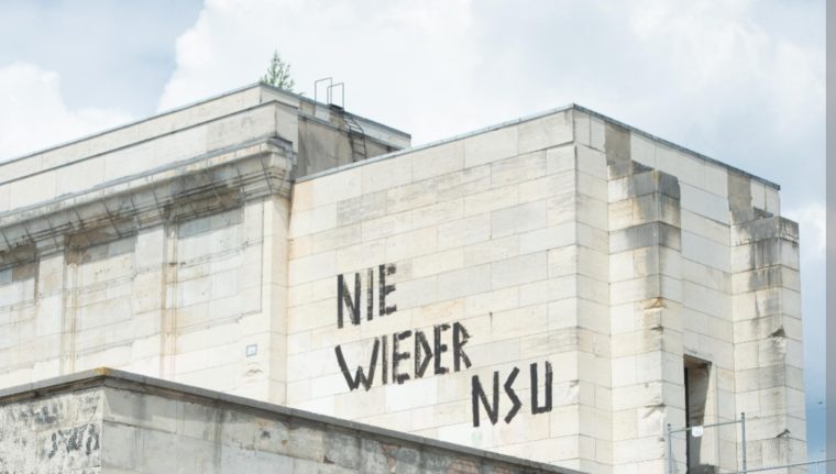 Nie wieder? – Snaphanen.dk