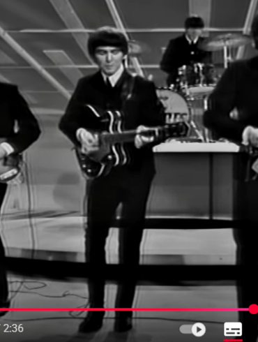 Ringo Starr fra The Beatles fylder 85 år – hør “I Want To Hold Your Hand” og “Yellow Submarine”