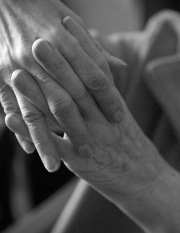 37-årig overbo idømt behandlingsdom efter overfald på 75-årig underbo