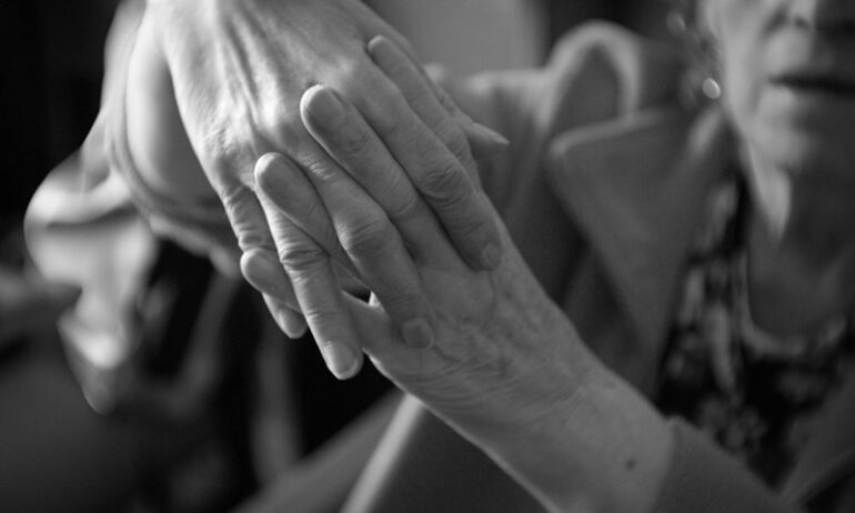 37-årig overbo idømt behandlingsdom efter overfald på 75-årig underbo