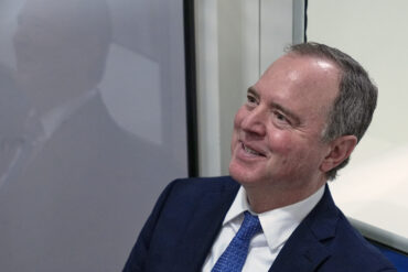 Adam Schiff lækkede hemmelige dokumenter for at skade Trump