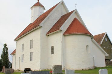 Balke kirke (c.1170).