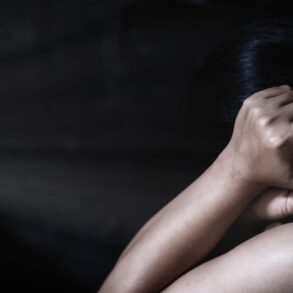 Den Korte Avis | Bortførte og voldtog en 16-årig pige flere gange under bortførelsen – slap med fængsel i tre år og ni måneder
