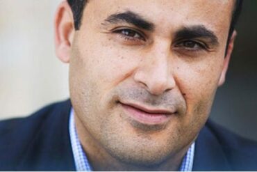 Den Korte Avis | Muslimsk politibetjent dømt for groft misbrug af sin stilling – delte fortrolige oplysninger om Naser Khader og andre islamkritikere
