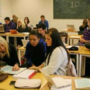 Den Korte Avis | Ny CEPOS-analyse: Hvordan er trivslen på dit barns gymnasium? Se listen her