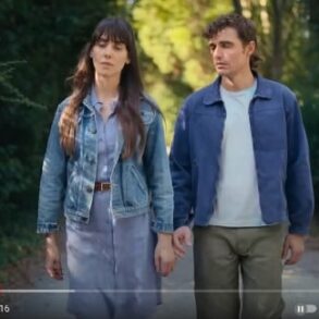Den Korte Avis | TOGETHER – en film om (at frygte) at vokse så meget sammen i parforholdet, at to bliver til en