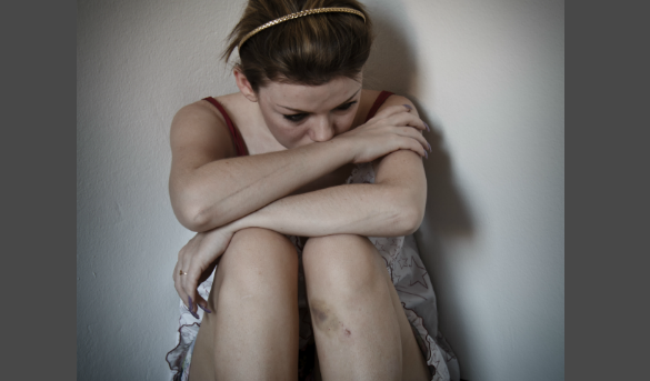Den Korte Avis | Voldtægt af mindreårig pige på skoletoilet og overgreb på to kvindelige taxakunder – bliver han dømt, står en 39-årig mand til mange års fængsel