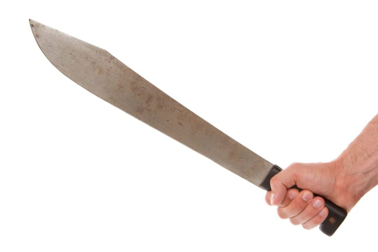 Den Korte Avis | Bandemedlemmer brugte macheter under overfald i Aalborg – machete er indvandrerbanders nye kendetegn