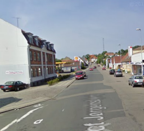 Nordafrikaner fuppede ældre mand med en hundredkrone seddel og stjal hans Visakort – spillede 14.000 kroner op i en spillebule