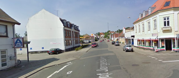 Nordafrikaner fuppede ældre mand med en hundredkrone seddel og stjal hans Visakort – spillede 14.000 kroner op i en spillebule