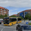 Den Korte Avis | 17-årig ventede på bussen – så blev han røvet af en gruppe “unge – ny dagligdag i Danmark