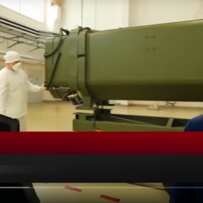 Den Korte Avis | Højspændt situation: Trump angreb Putin – nu svarer Putin igen ved at true med atomdrevet missil