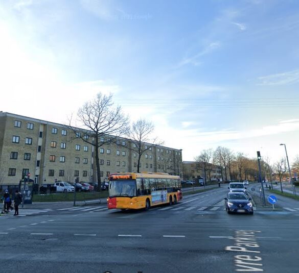 Den Korte Avis | Kvinde lettere såret efter angreb – blev beskudt gennem hoveddøren til sin lejlighed