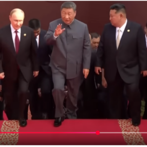 Den Korte Avis | Rusland og Kina hjælper hinanden med at forberede krig – det er endelig ved at gå op for Vesten og dets venner, hvor tæt de er på en katastrofe