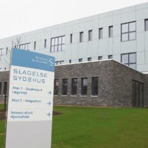 Den Korte Avis | Skadestuen i Slagelse lukket af frygt for bandekrig – “vi har krav på at vide hvilke grupper, der står bag det her”, siger S-ordfører