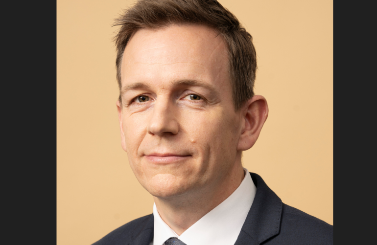 Den Korte Avis | Udlændingeminister Rasmus Stoklund har fået nok: Når Institut for Menneskerettigheder årligt modtager millionbeløb, må man forvente ærlighed, lyder det fra ministeren