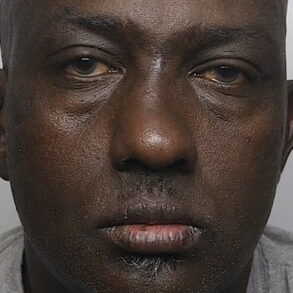 Dræbte far til tre børn efter afslag på asyl­ansøgning i Stor­britannien