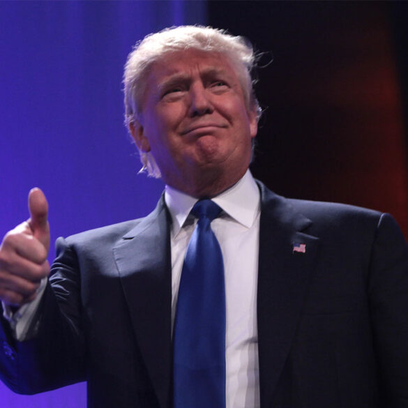 Føderal dommer ophæver Bidens lov­givning om trans­kønnede