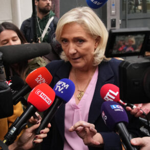 Fransk domstol afviser Le Pens klage over valgreglerne