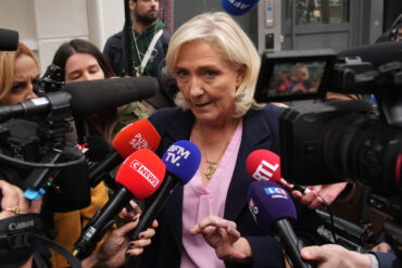 Fransk domstol afviser Le Pens klage over valgreglerne