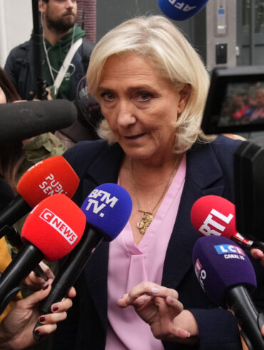 Fransk domstol afviser Le Pens klage over valgreglerne