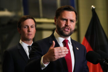 Trump slår til i Israel