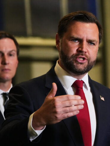 Trump slår til i Israel