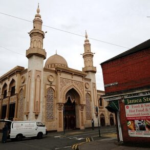 Jame Masjid-moskeen i Leicester. Omkring 23,5 procent af byens befolkning er muslimer ifølge folketællingen i 2021.