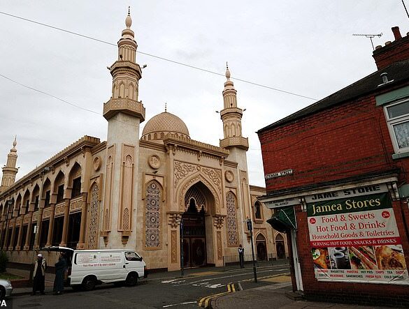 Jame Masjid-moskeen i Leicester. Omkring 23,5 procent af byens befolkning er muslimer ifølge folketællingen i 2021.