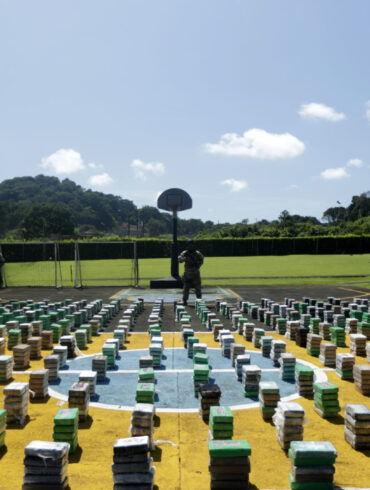 12 tons kokain beslag­lagt på færge på vej til USA