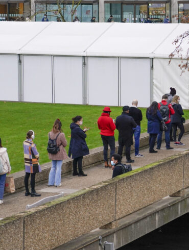 Data, der kunne afsløre, om COVID-vacciner har ført til over­dødelighed, tilbage­holdes