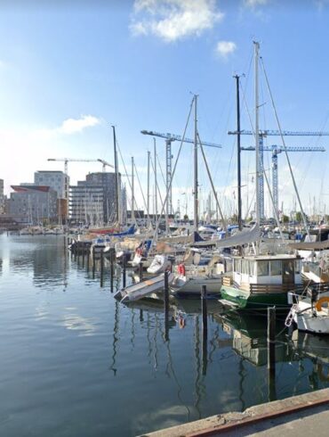 Den Korte Avis | Drømmen om en hurtig million led et knæk på Færgevej i Aarhus – i stedet for et liv i luksus kan to mænd nu se frem til en tur bag tremmer