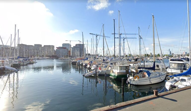 Den Korte Avis | Drømmen om en hurtig million led et knæk på Færgevej i Aarhus – i stedet for et liv i luksus kan to mænd nu se frem til en tur bag tremmer