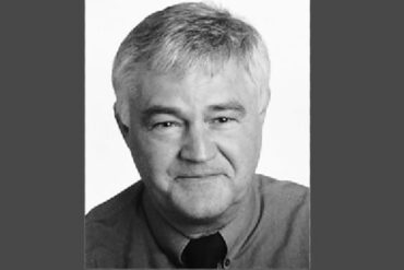 Den Korte Avis | Fhv V-borgmester: Flertalsregeringer i Danmark er usunde for demokratiet