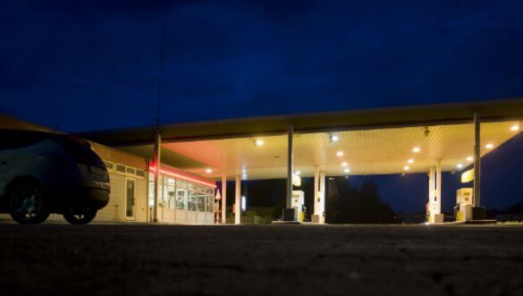 Den Korte Avis | Fredag aften blev en mand skudt og dræbt på tankstation i det indvandrertætte Ishøj